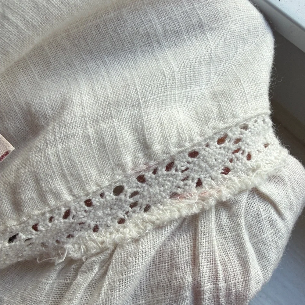 Free People Joi Eyelet Cropped Blouse size Small Off White